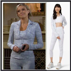 - Lululemon Define Jacket *Luxtreme Incognito Camo Jacquard Alpine White S…